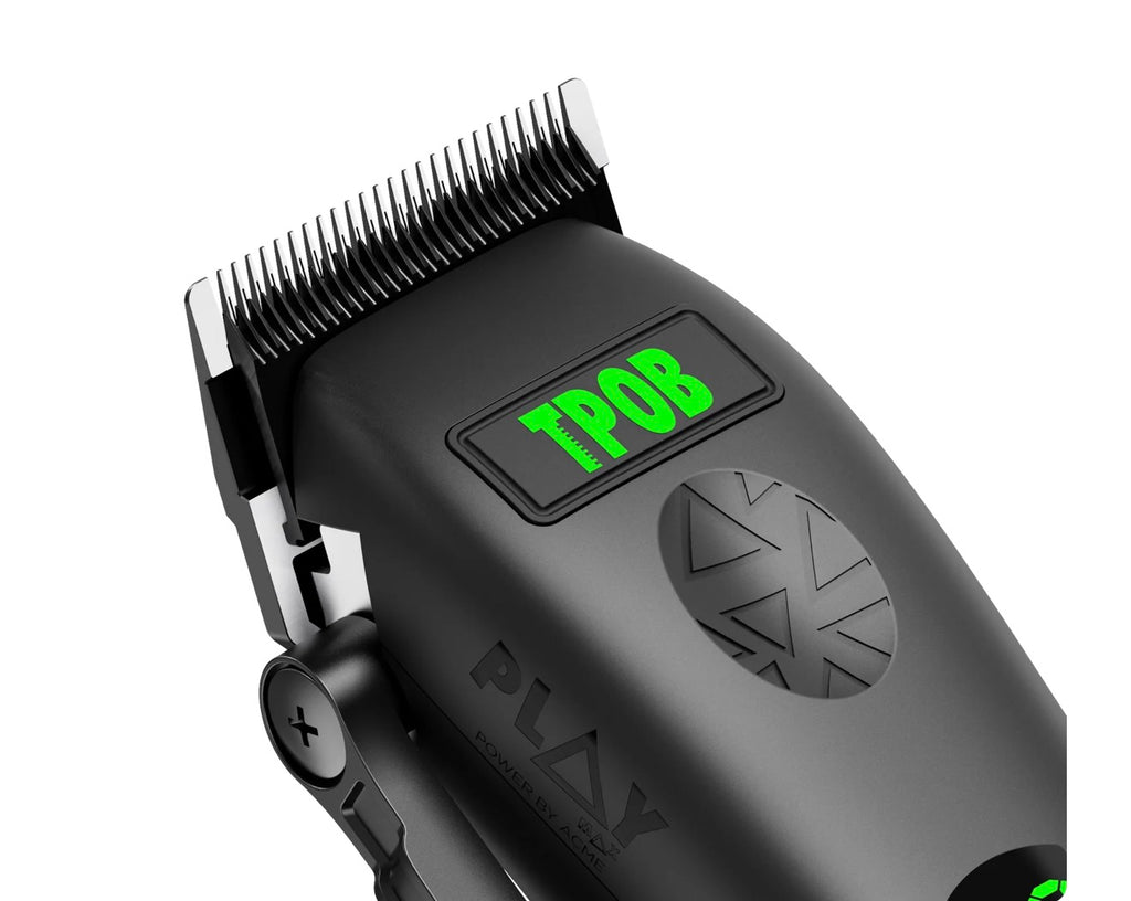 PLAY MAX CLIPPER (BLACKOUT EDITION)