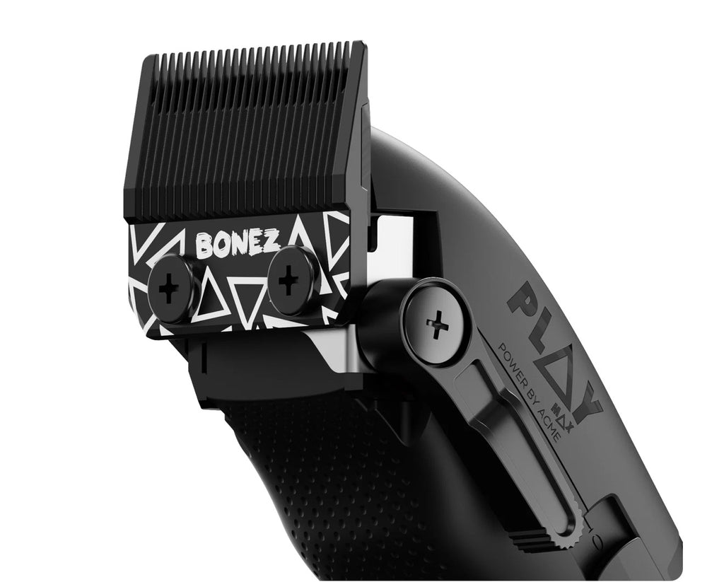 PLAY MAX CLIPPER (BLACKOUT EDITION)